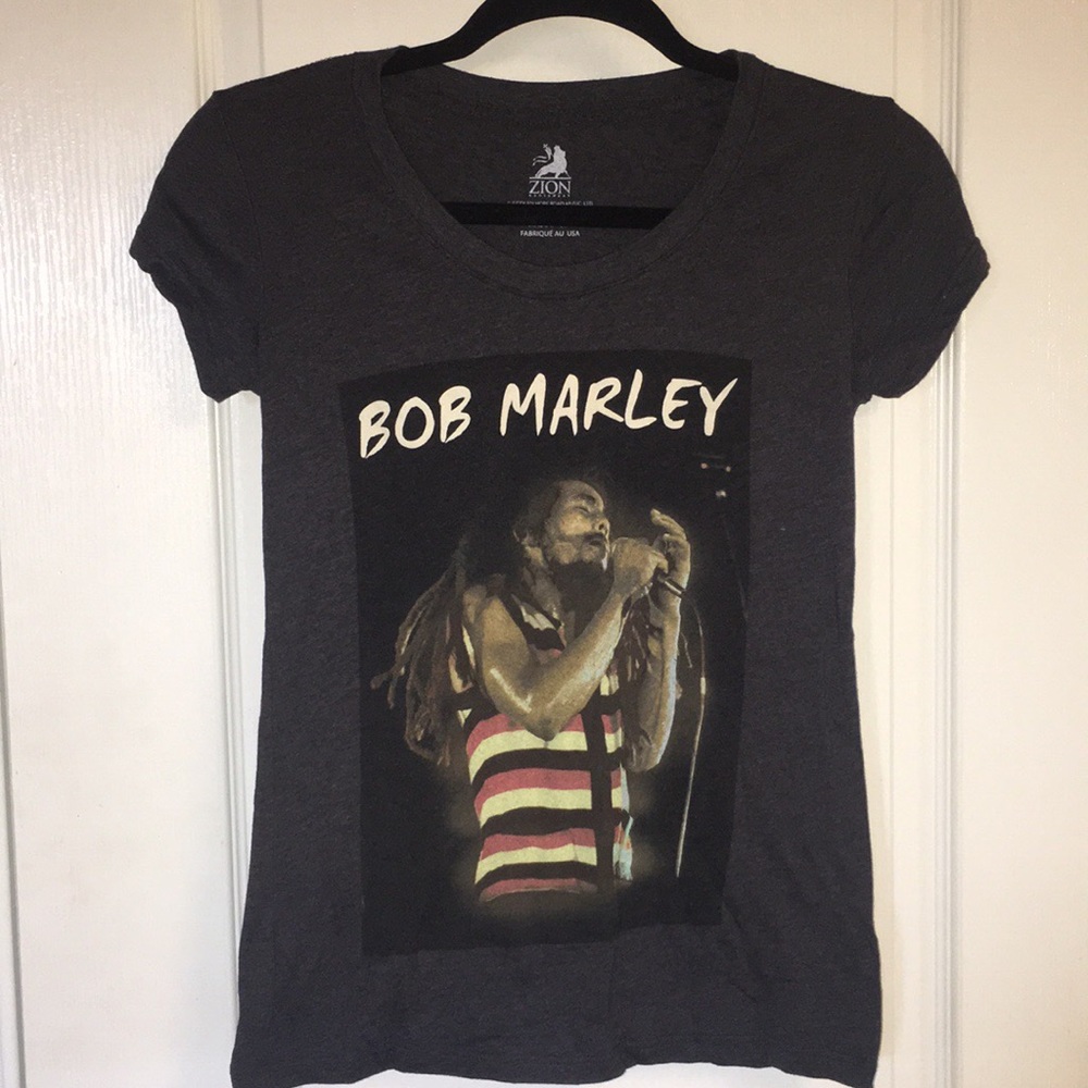 ✨FREE WITH PURCHASE ✨Bob Marley tee shirt xs